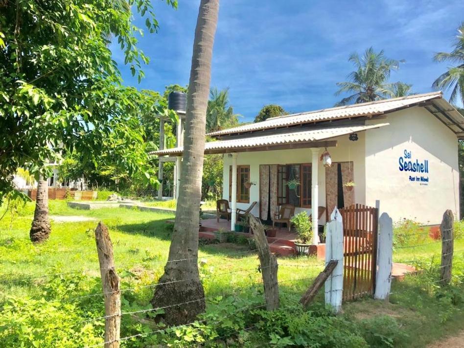 Sai Seashell Rest Inn Nilaveli Тринкомалі Екстер'єр фото